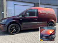 VW Caddy - Color Shift Red Black